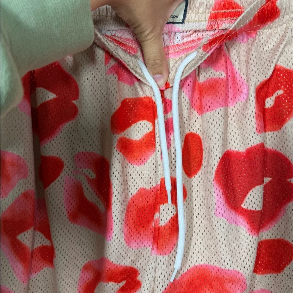 Eric Emanuel Valentines Day Kiss Shorts Size Large